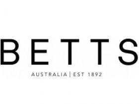 Betts Womens Flats