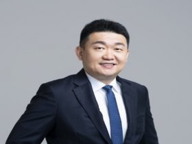 CEO Forrest Li