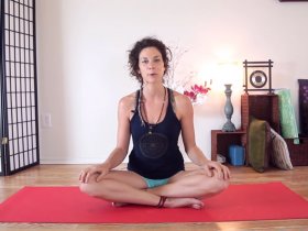 Full Body Stretch Yoga - 30 Minute