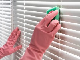 How to Clean Window Blinds