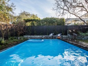 pool cleaning Melbourne