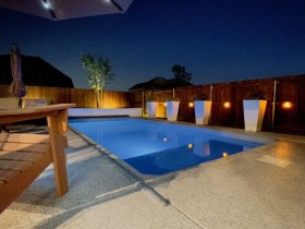 Pools Now: Fiberglass & Concrete Pools