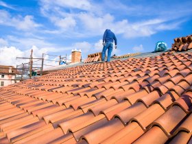 Pros And Cons Of Being A Roofer