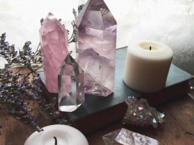 Psychic Mayfair love astrologer