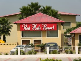 Red Huts Resort