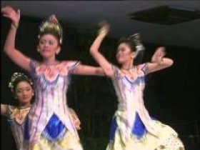 Sundanese Dance
