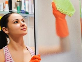 Ways to Make Your Shower Doors Sparkle