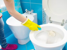 You’re Cleaning Your Bathroom All Wrong