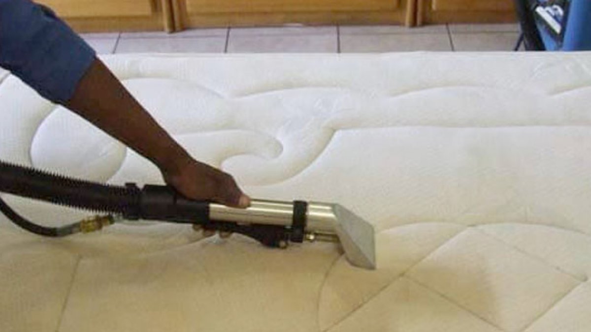 stain removal from mattress cover